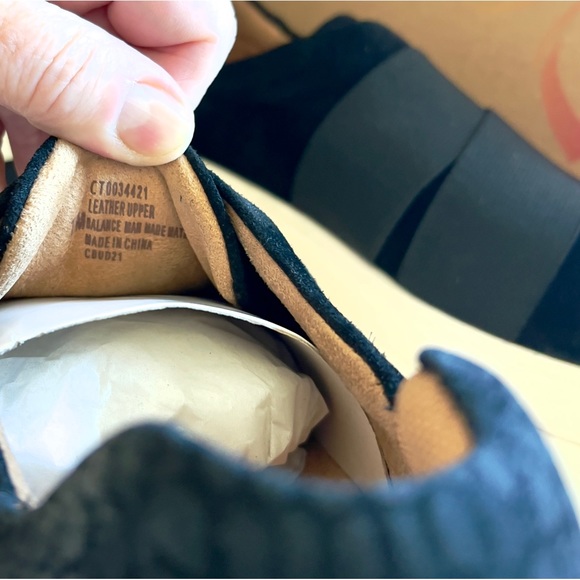 NIB Comfortiva Tamrya Black Suede Slip-on Sneaker - size 10 - Picture 7 of 11